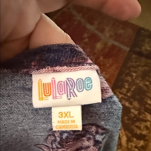 LuLaRoe Floral sweater - Picture 1 of 3